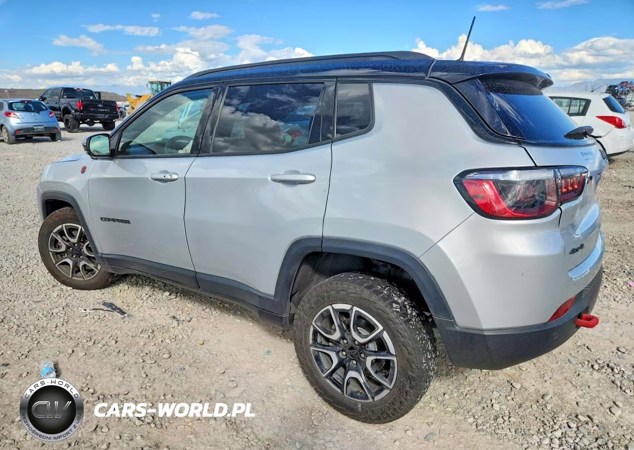 2024 Jeep Compass Trailhawk VIN:3C4NJDDN7RT107563 - 2