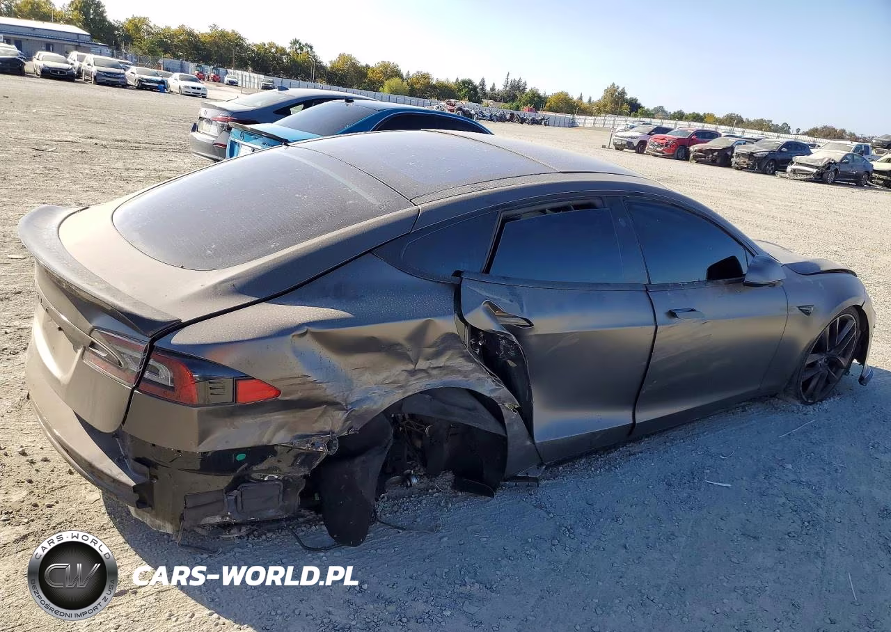 2018 Tesla Model S VIN:5YJSA1E48JF295424 - 3