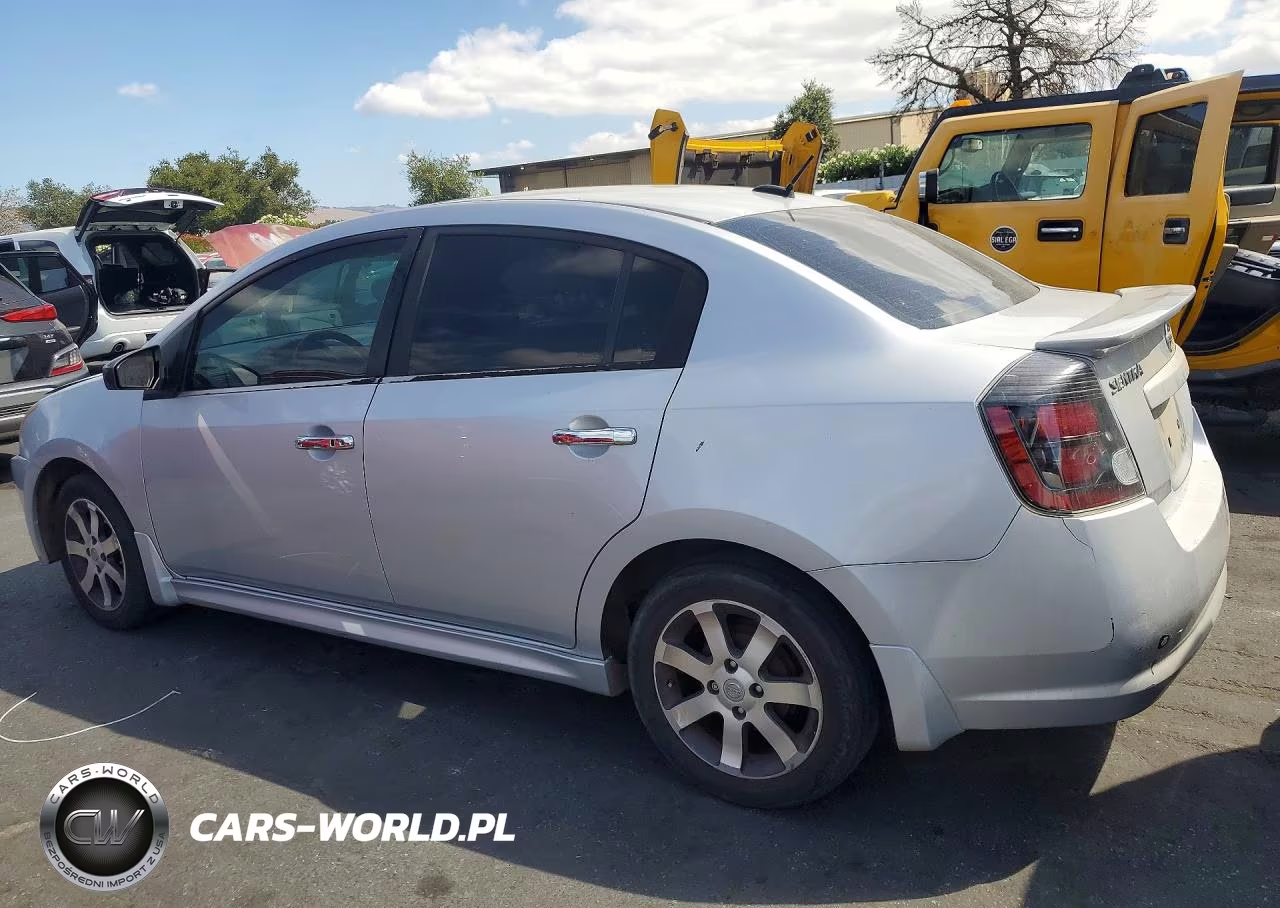 2012 Nissan Sentra 2.0 VIN:3N1AB6AP8CL735395 - 2