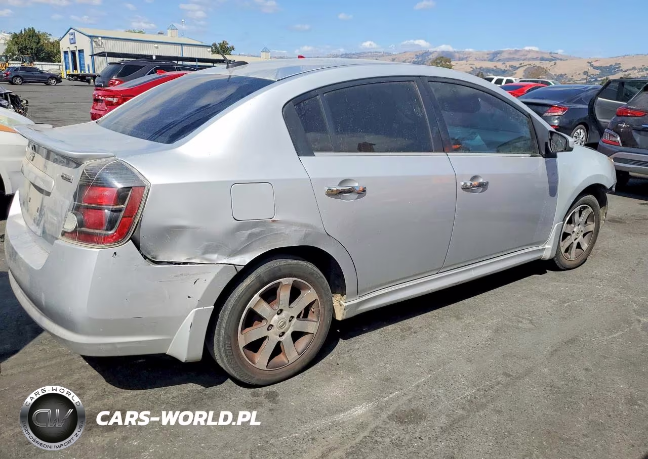 2012 Nissan Sentra 2.0 VIN:3N1AB6AP8CL735395 - 3