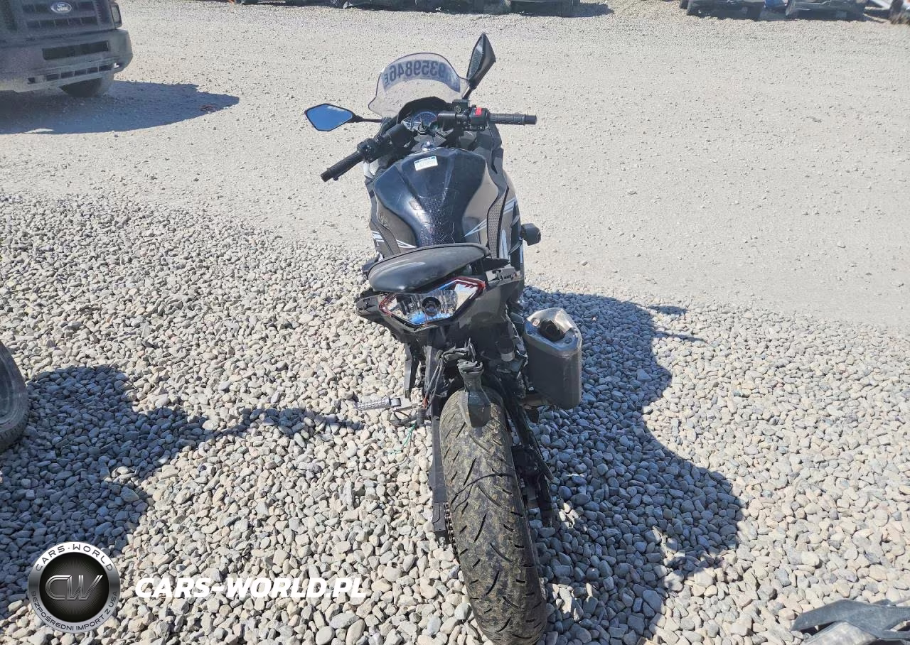 2017 Kawasaki Ex300 B VIN:JKAEX8B15HDA37407 - 4