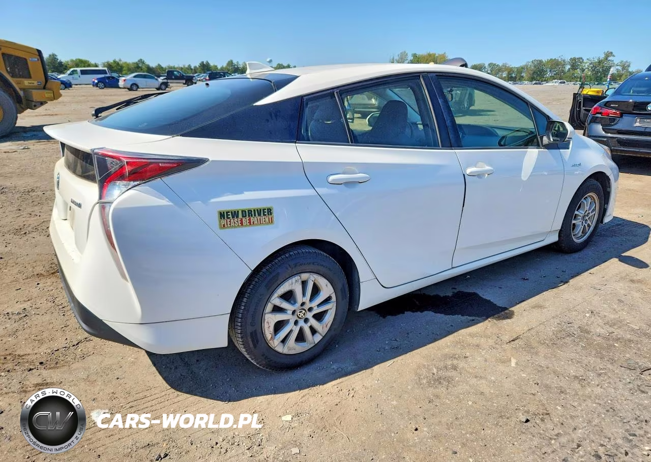 2016 Toyota Prius Two VIN:JTDKBRFUXG3515131 - 3