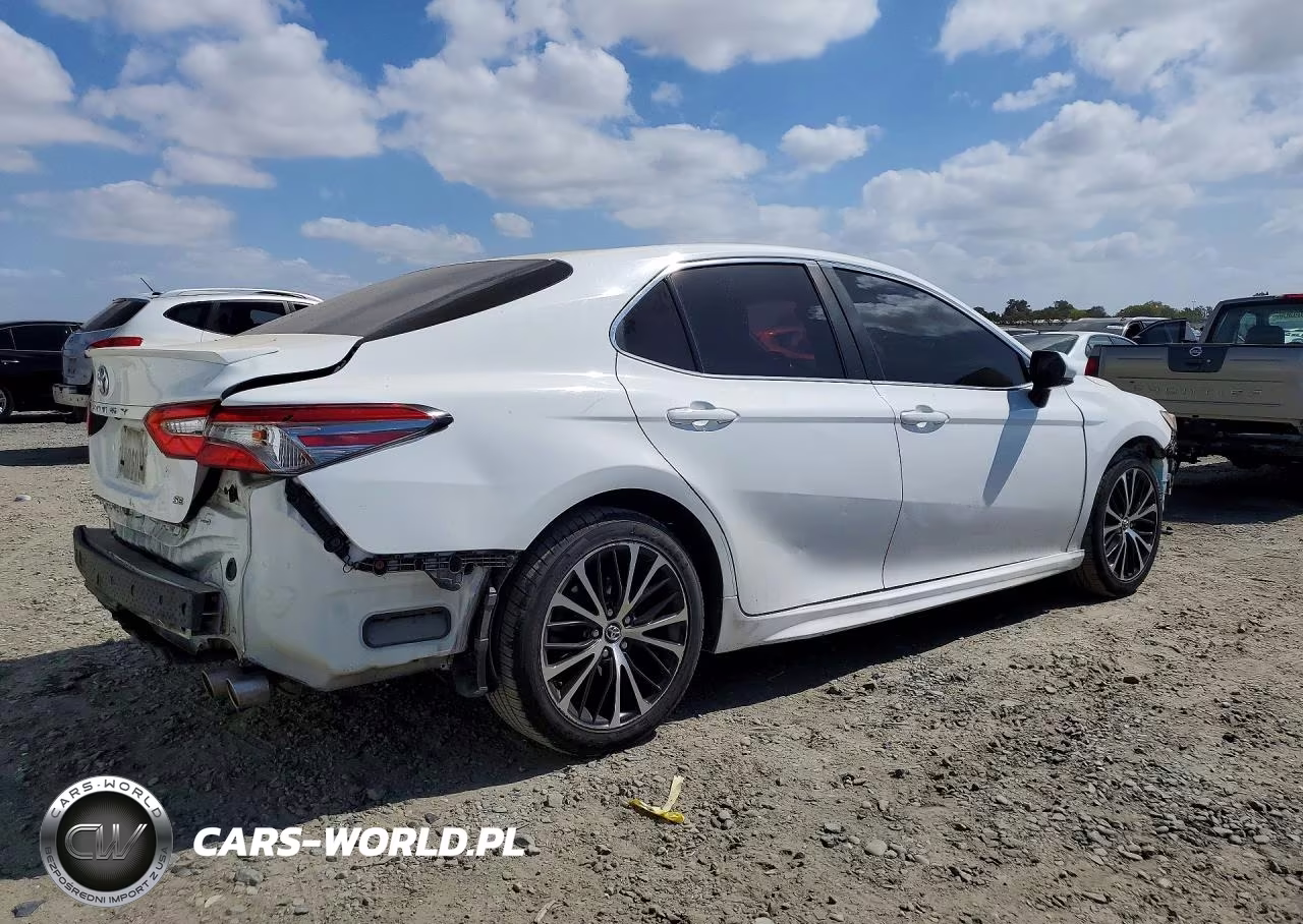 2018 Toyota Camry Se VIN:4T1B11HK2JU602891 - 3