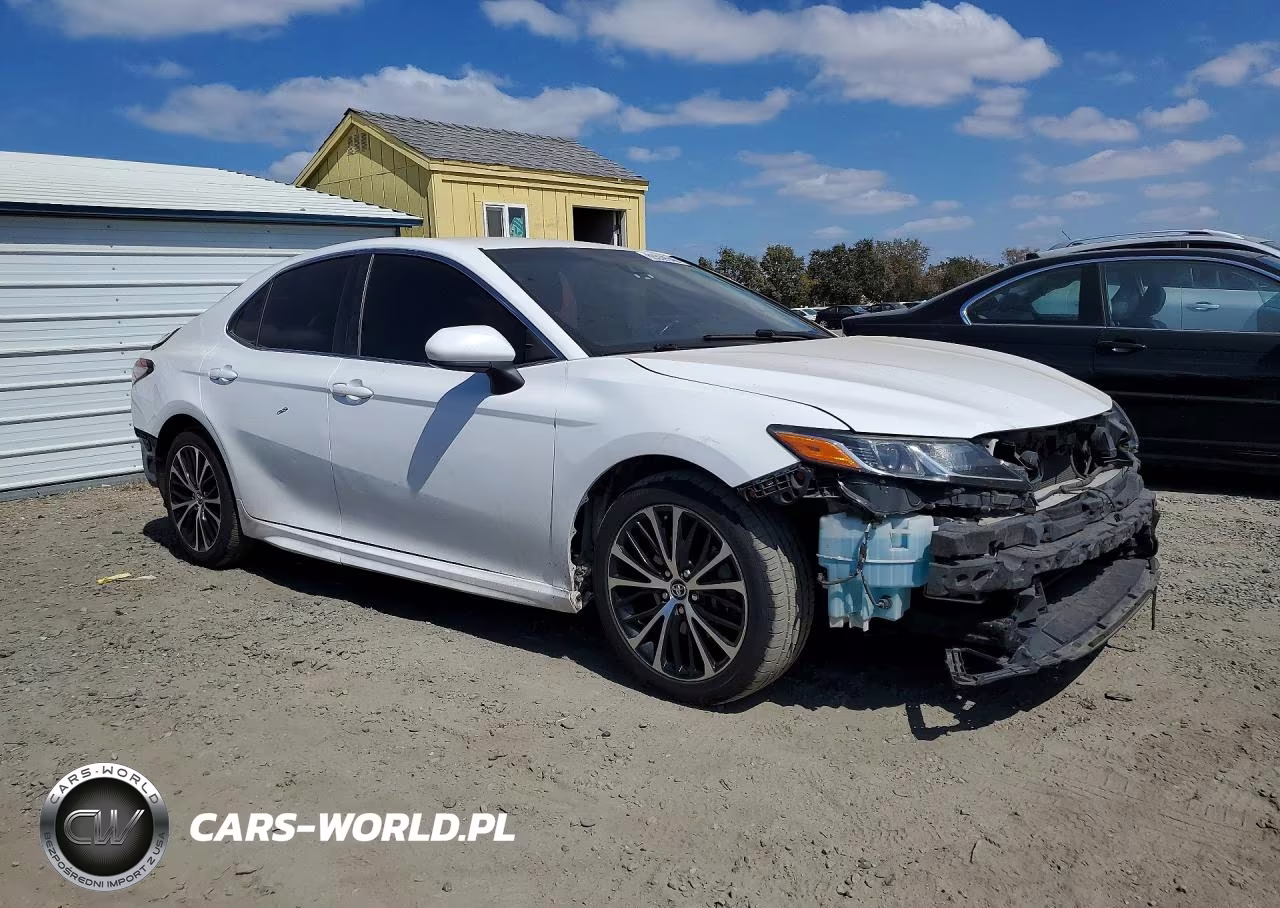 2018 Toyota Camry Se VIN:4T1B11HK2JU602891 - 4