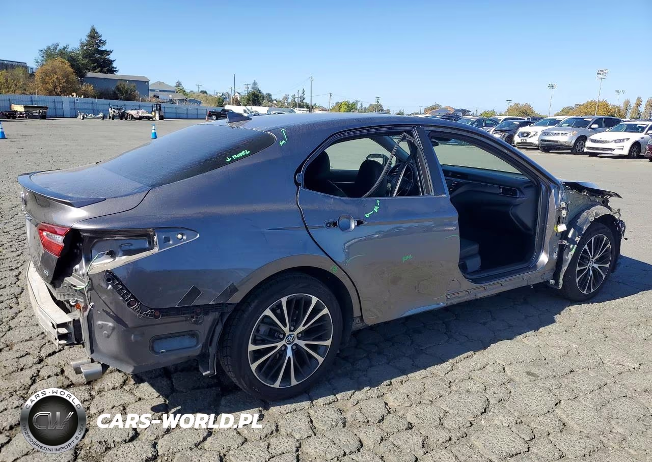 2019 Toyota Camry Se VIN:4T1B11HK3KU794677 - 3