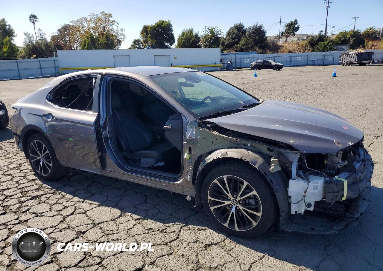 2019 Toyota Camry Se VIN:4T1B11HK3KU794677 - 4