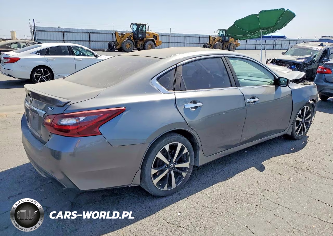 2018 Nissan Altima 2.5 Sr VIN:1N4AL3AP8JC129263 - 3