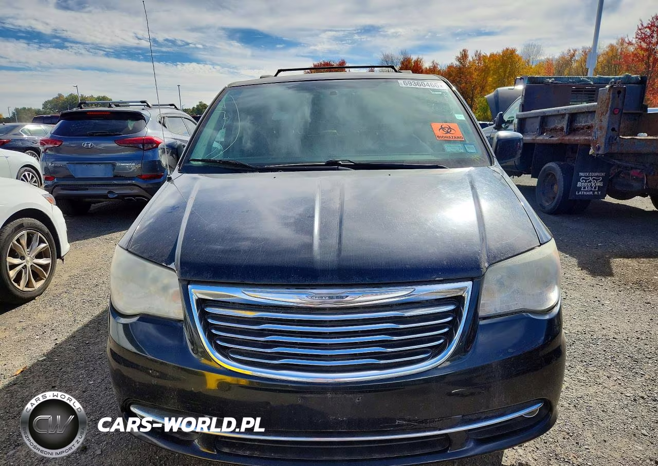 2014 Chrysler Town & Country Touring VIN:2C4RC1BG6ER124897 - 5