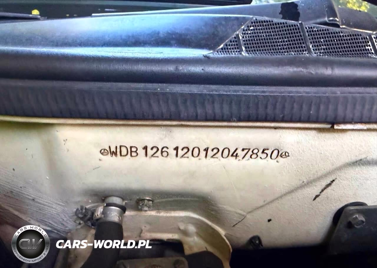 1983 Mercedes-Benz 300 Sd VIN:WDBCB20AXDB047850 - 10