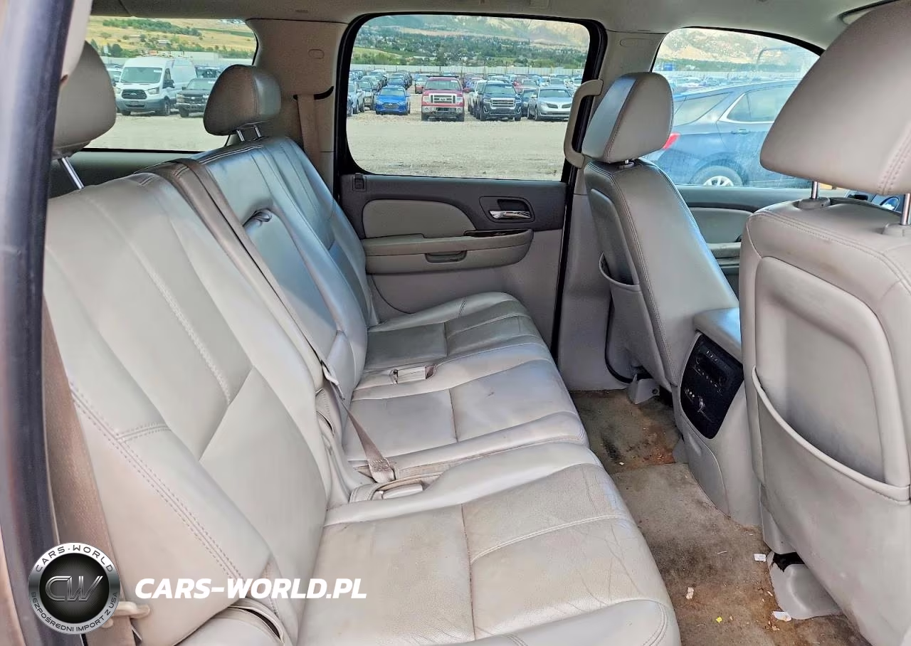 2007 Chevrolet Suburban K1500 VIN:3GNFK16347G181032 - 10