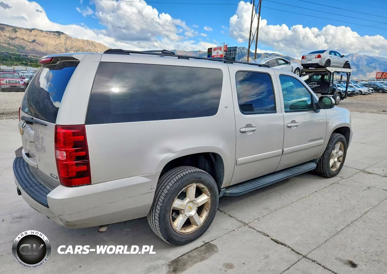 2007 Chevrolet Suburban K1500 VIN:3GNFK16347G181032 - 3