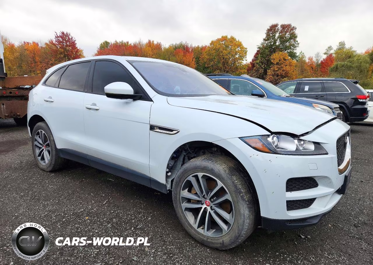 2017 Jaguar F-Pace Premium VIN:SADCJ2BV5HA063961 - 4