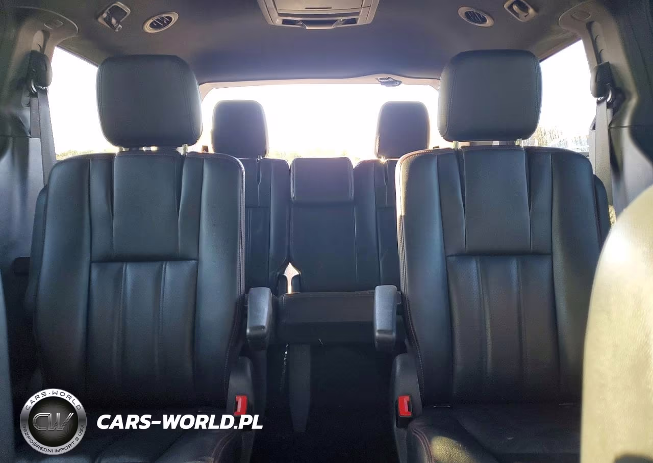 2018 Dodge Grand Caravan Gt VIN:2C4RDGEG5JR241067 - 10