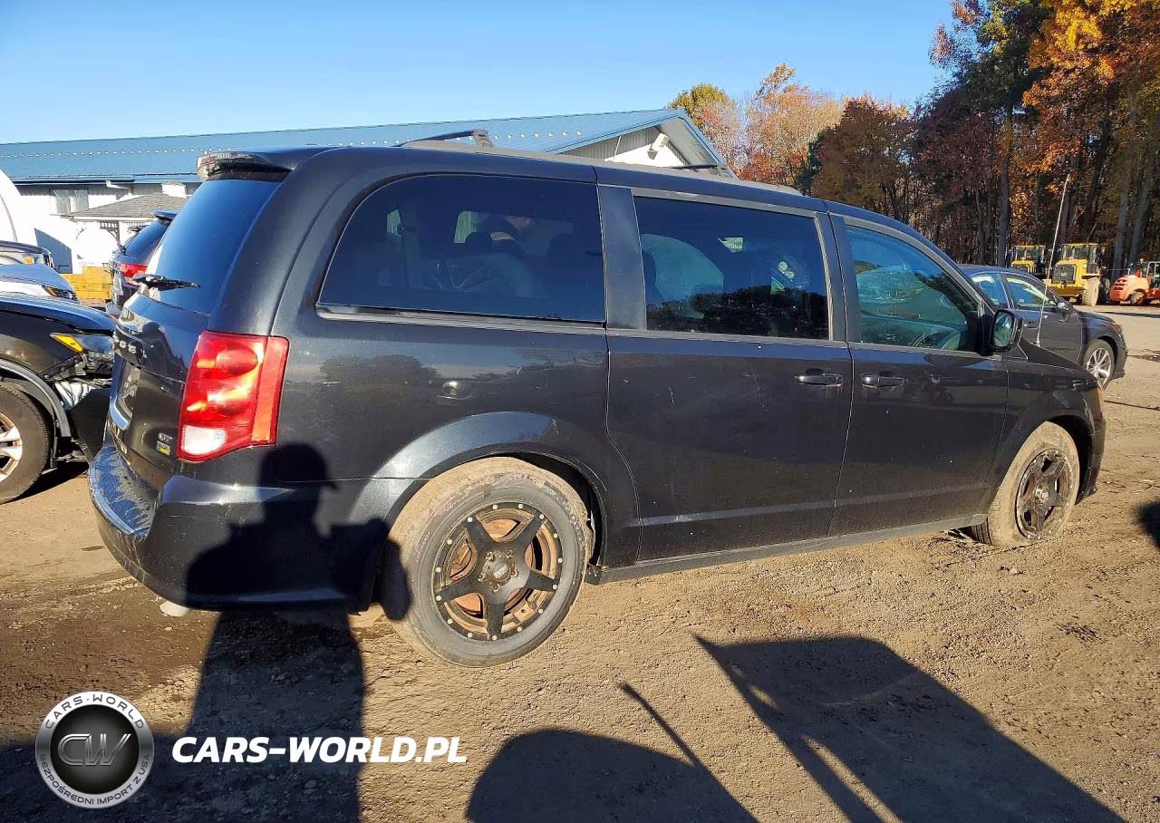 2018 Dodge Grand Caravan Gt VIN:2C4RDGEG5JR241067 - 3