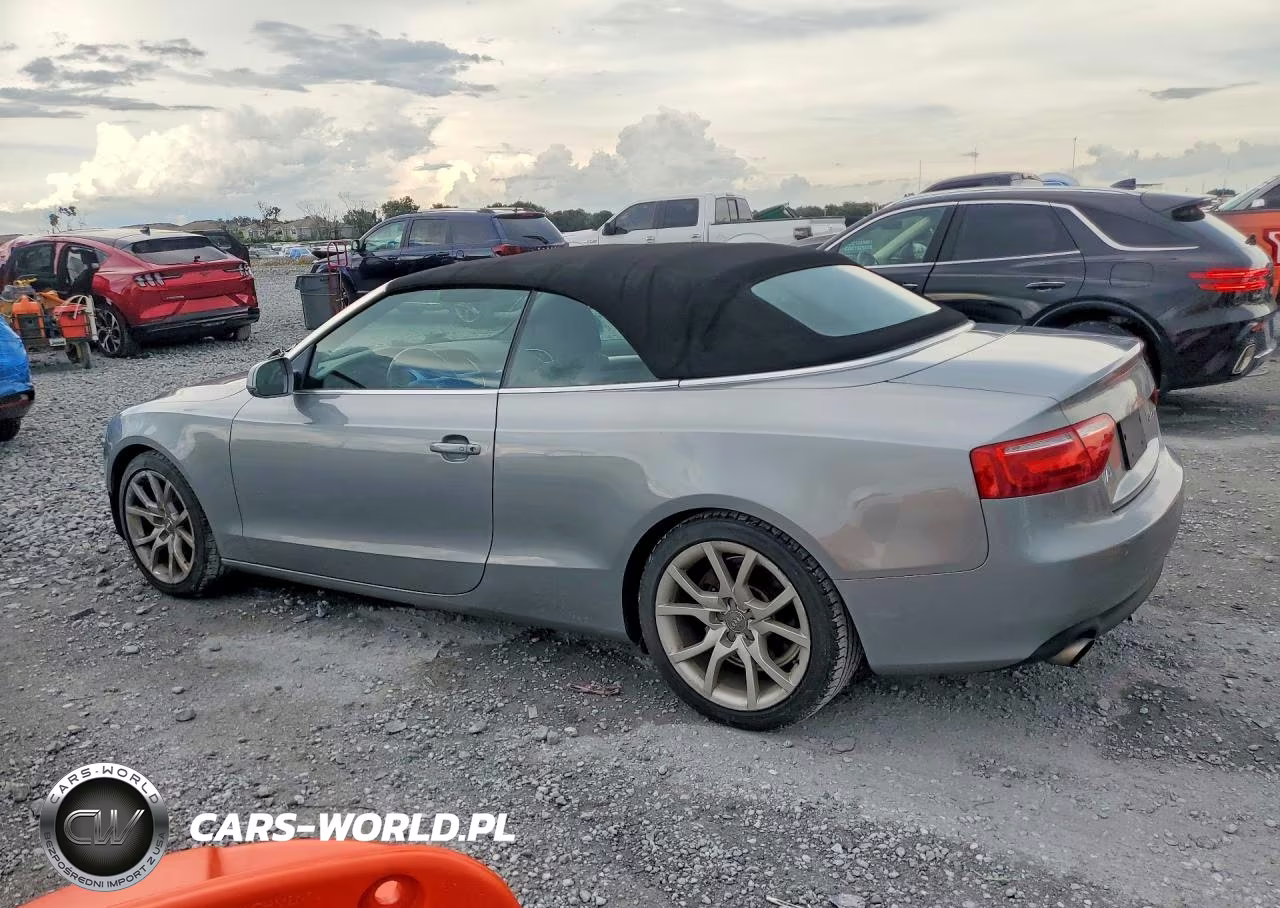 2011 Audi A5 Premium VIN:WAUAFAFHXBN002377 - 2