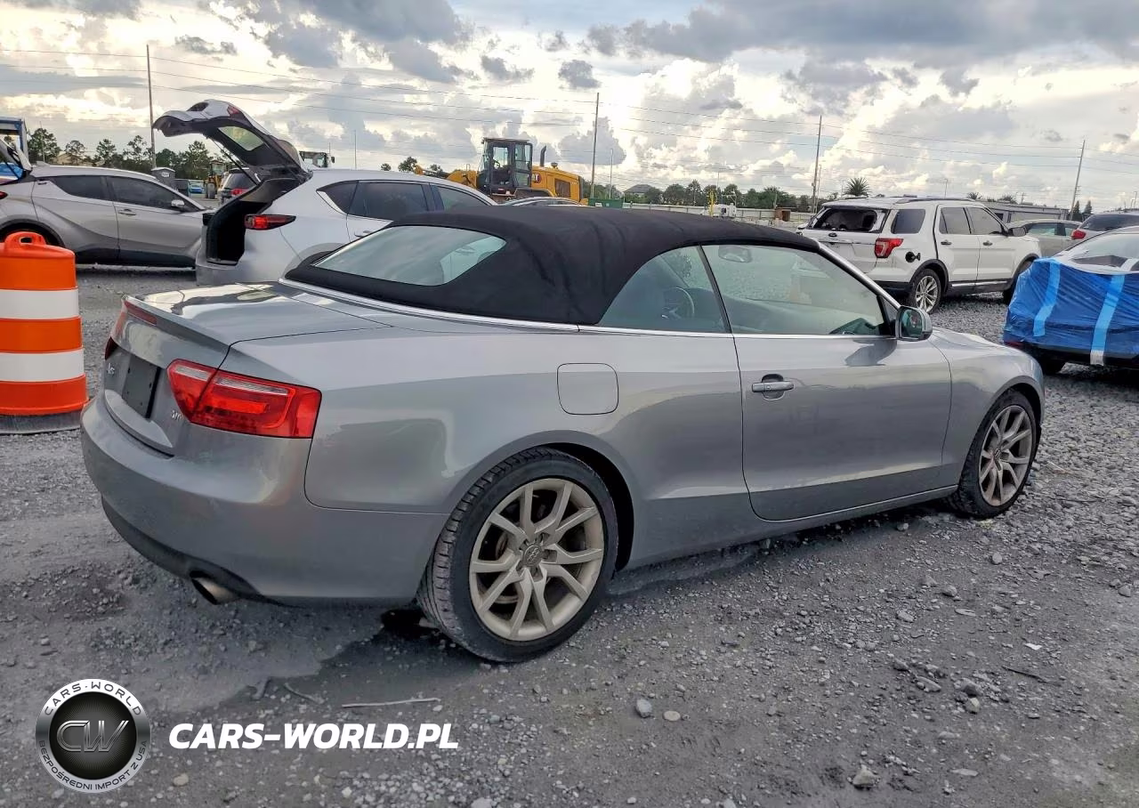 2011 Audi A5 Premium VIN:WAUAFAFHXBN002377 - 3