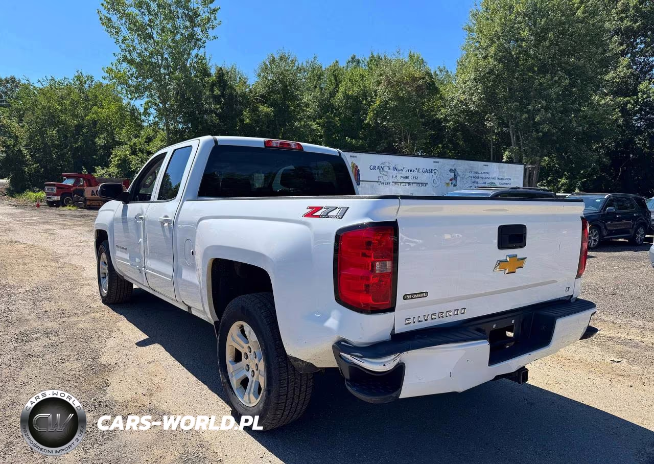 2018 Chevrolet Silverado K1500 Lt VIN:1GCVKREC3JZ211889 - 3