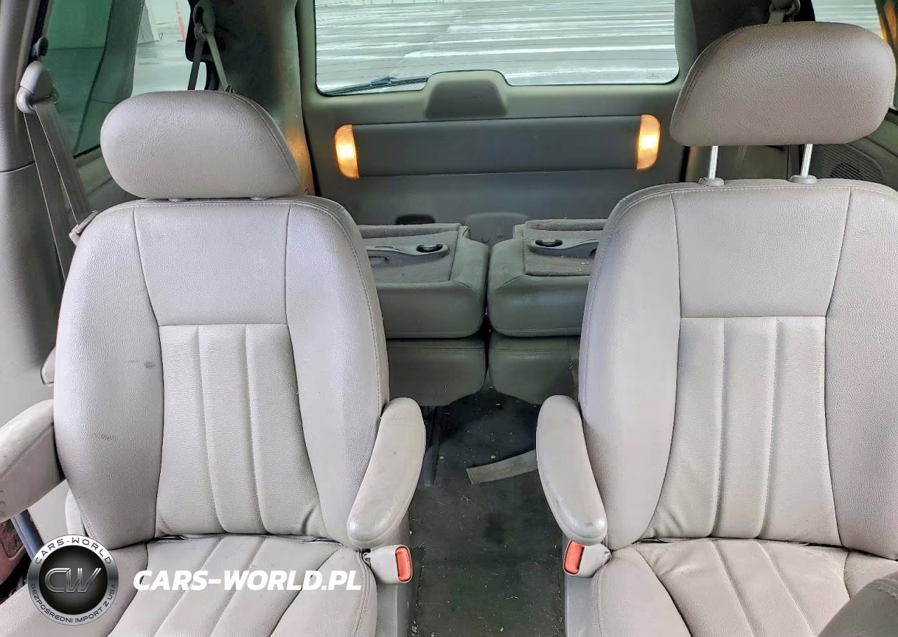 2003 Chrysler Town & Country Lxi VIN:2C4GT54L93R312612 - 10