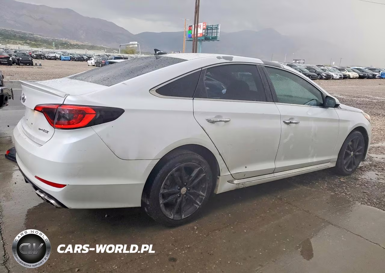 2015 Hyundai Sonata Sport 2.0T VIN:5NPE34AB6FH079772 - 3
