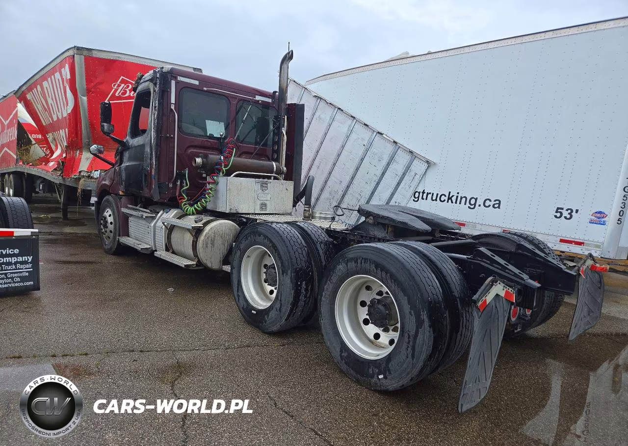 2020 Freightliner Cascadia 126 Semi Truck VIN:1FUJHLDV2LLLL1761 - 2