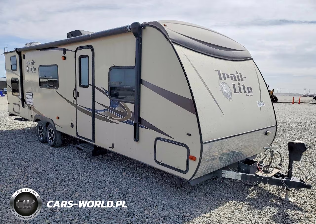 2013 R-Vision Trail Lite Camper – zdjęcie 1 z 10