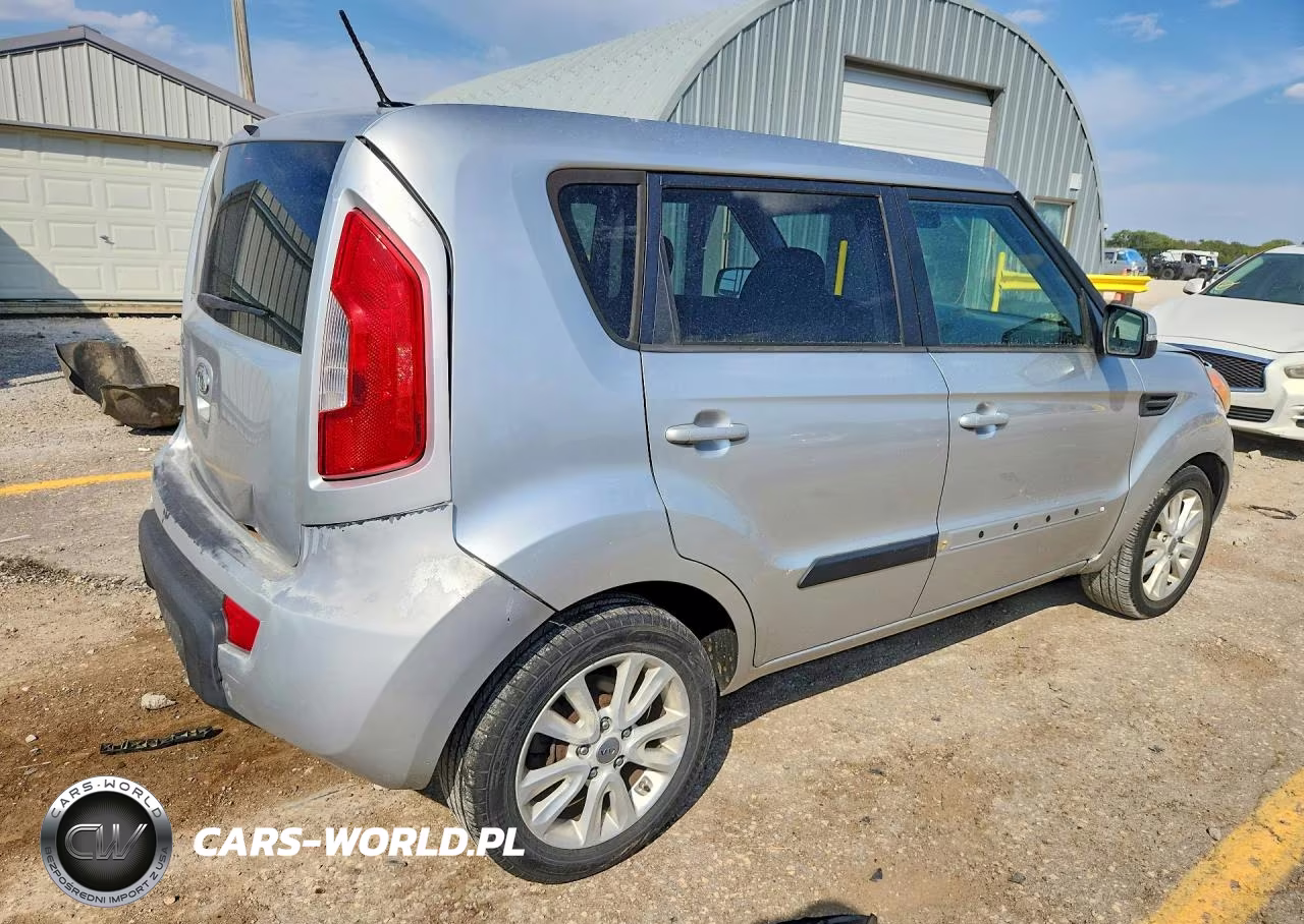 2012 Kia Soul + VIN:KNDJT2A60C7378812 - 3