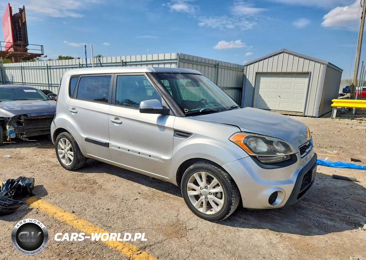 2012 Kia Soul + VIN:KNDJT2A60C7378812 - 4