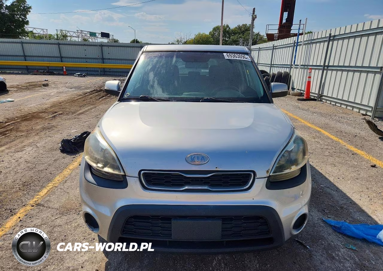 2012 Kia Soul + VIN:KNDJT2A60C7378812 - 5