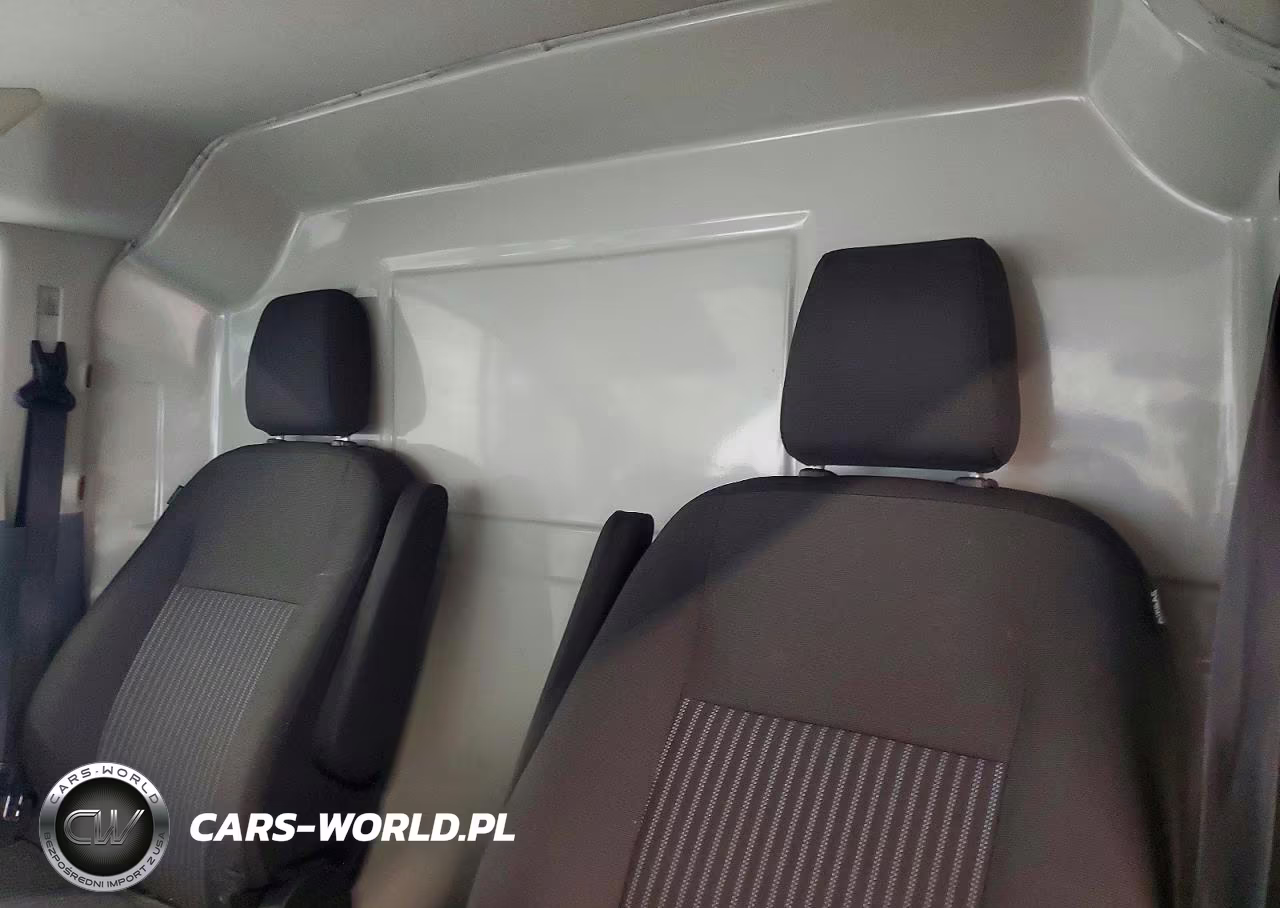 2018 Ford Transit T-250 VIN:1FTYR2YM7JKA09604 - 10