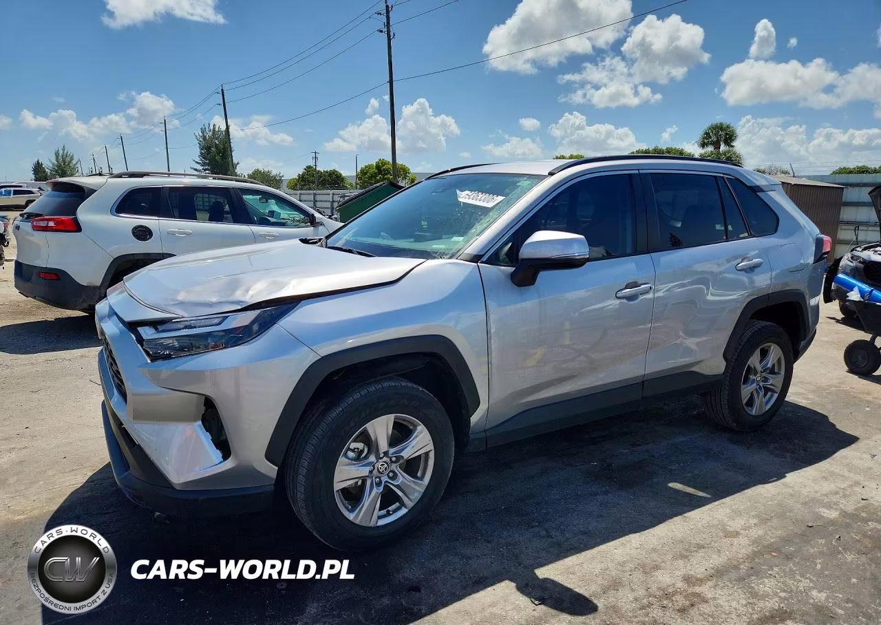 2025 Toyota Rav4 Xle – zdjęcie 1 z 13