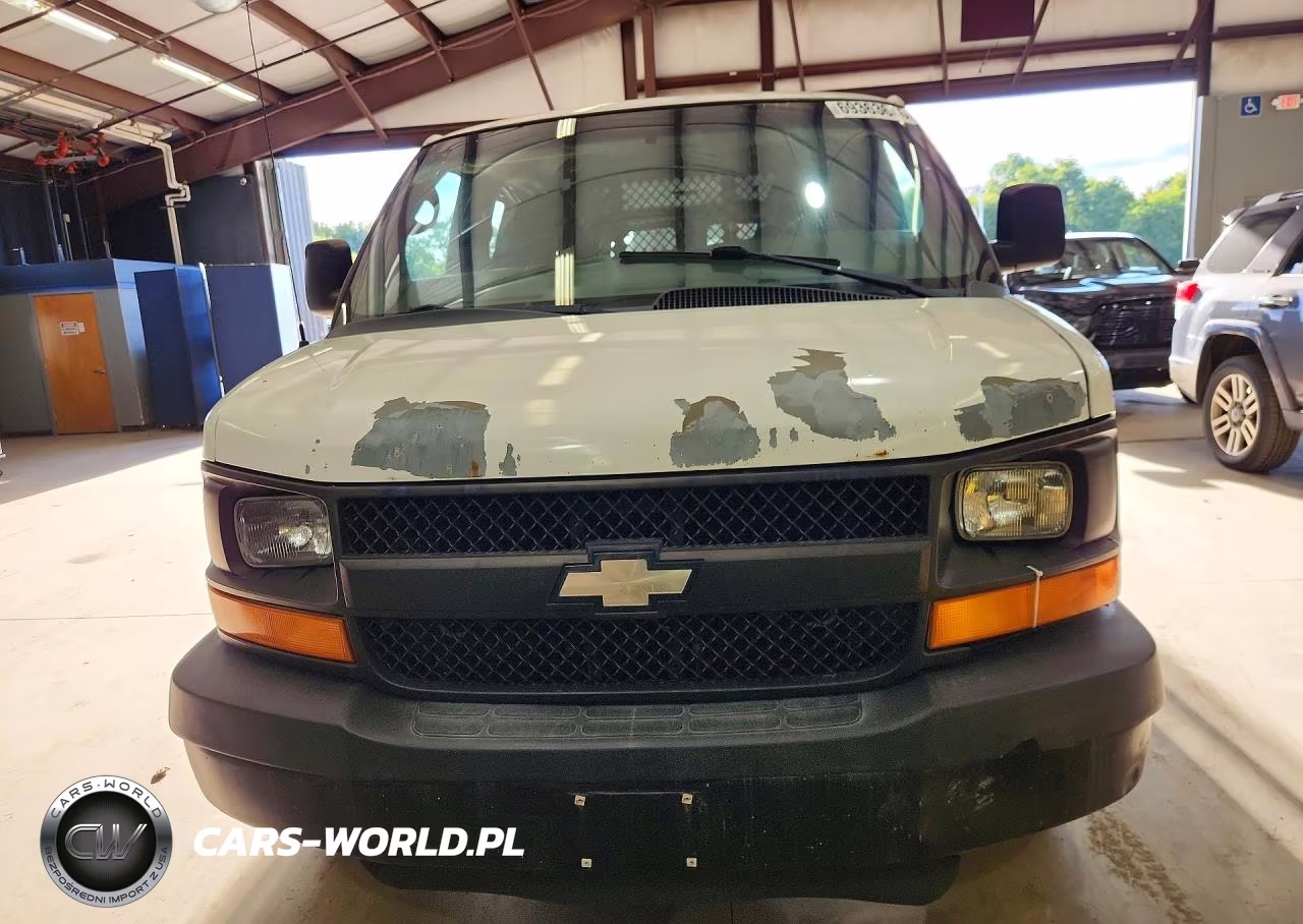2011 Chevrolet Express G2500 VIN:1GCWGFFA0B1127272 - 5