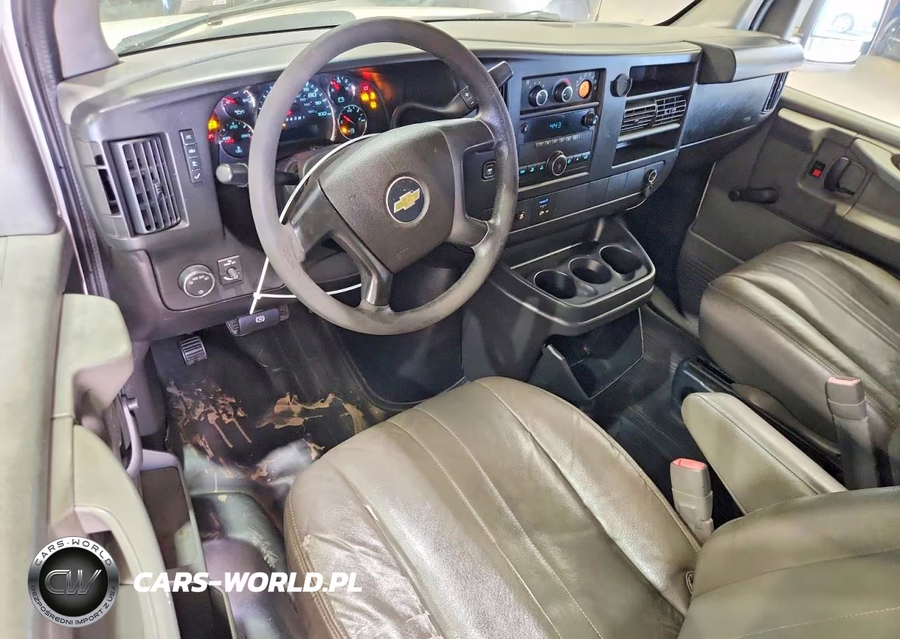 2011 Chevrolet Express G2500 VIN:1GCWGFFA0B1127272 - 8