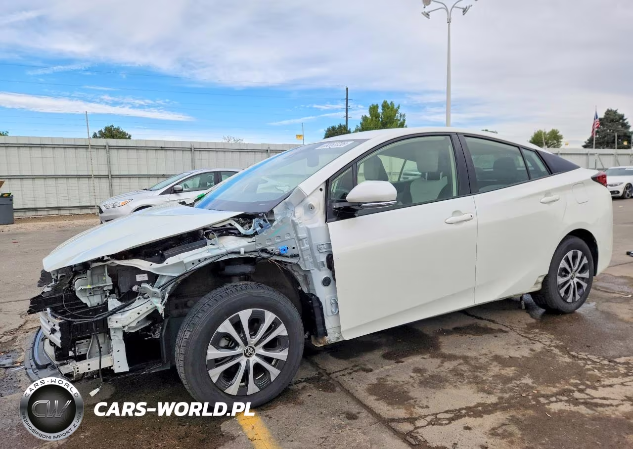 2019 Toyota Prius Xle Awd-E