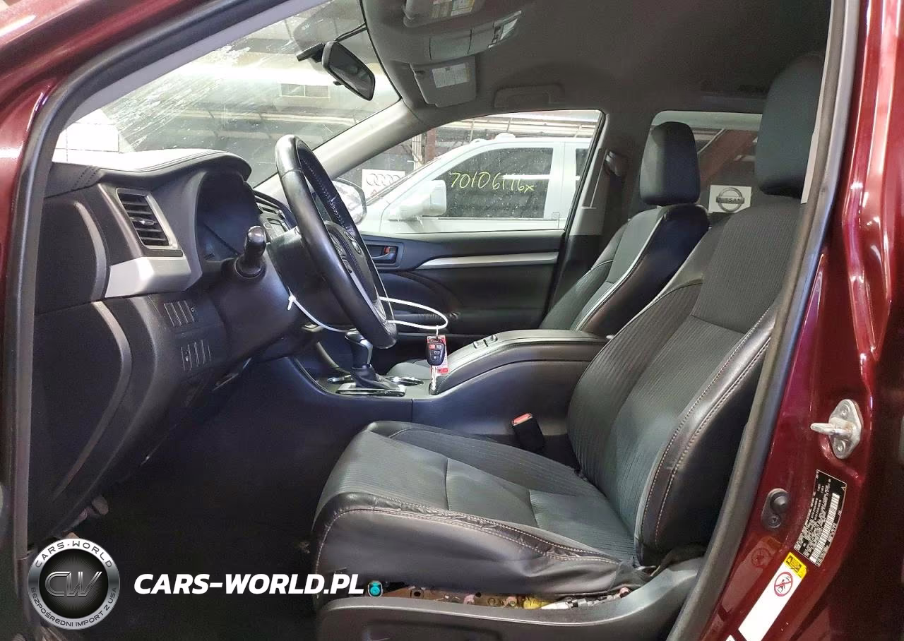 2015 Toyota Highlander Le Plus VIN:5TDBKRFH8FS194321 - 7