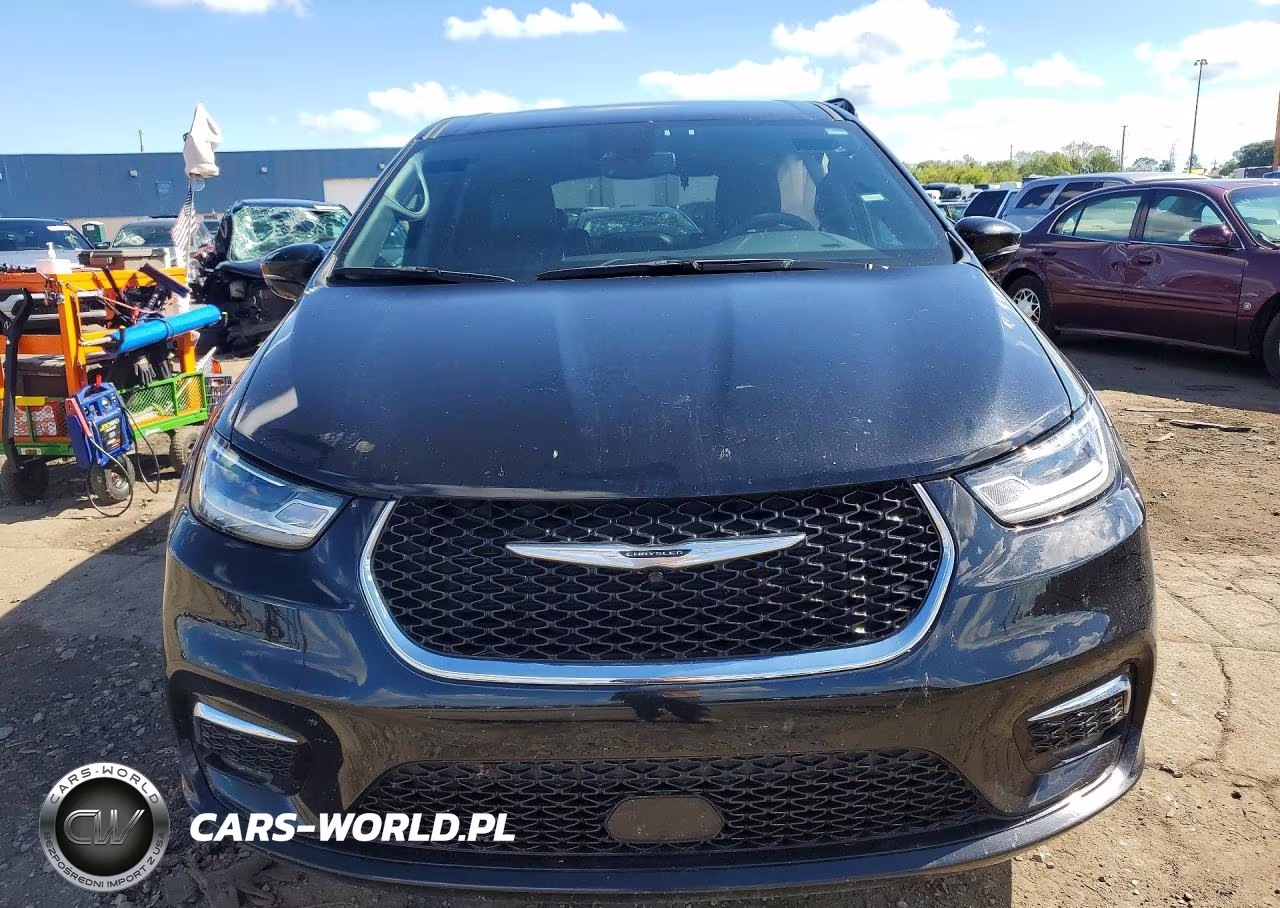 2025 Chrysler Pacifica Select VIN:2C4RC1BG4SR569845 - 5