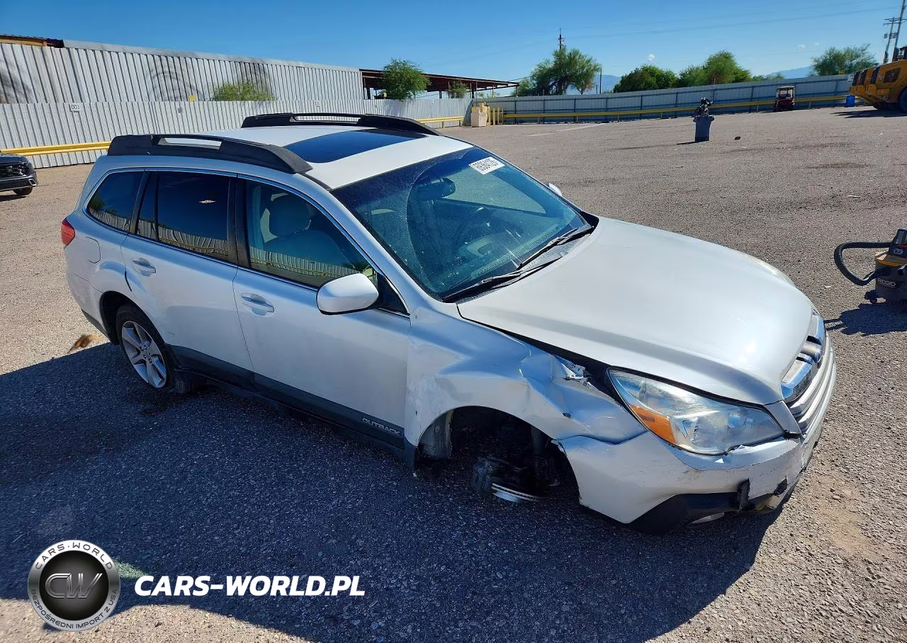 2013 Subaru Outback 2.5I Premium VIN:4S4BRBGC0D3304746 - 4