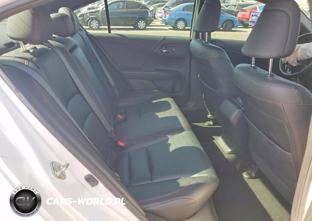 2017 Honda Accord Sport Special Edition VIN:1HGCR2F11HA030338 - 10