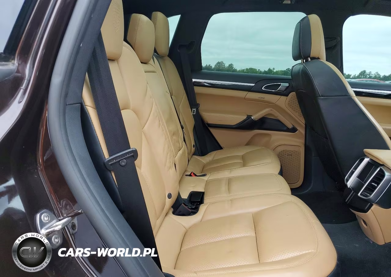 2017 Porsche Cayenne VIN:WP1AA2A21HKA88200 - 11