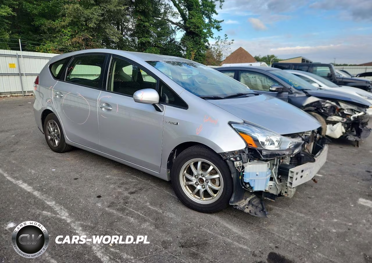 2017 Toyota Prius V Three VIN:JTDZN3EUXHJ065868 - 4