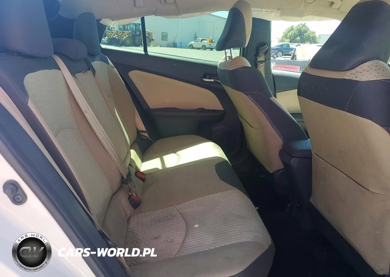 2016 Toyota Prius VIN:JTDKARFU5G3504010 - 10