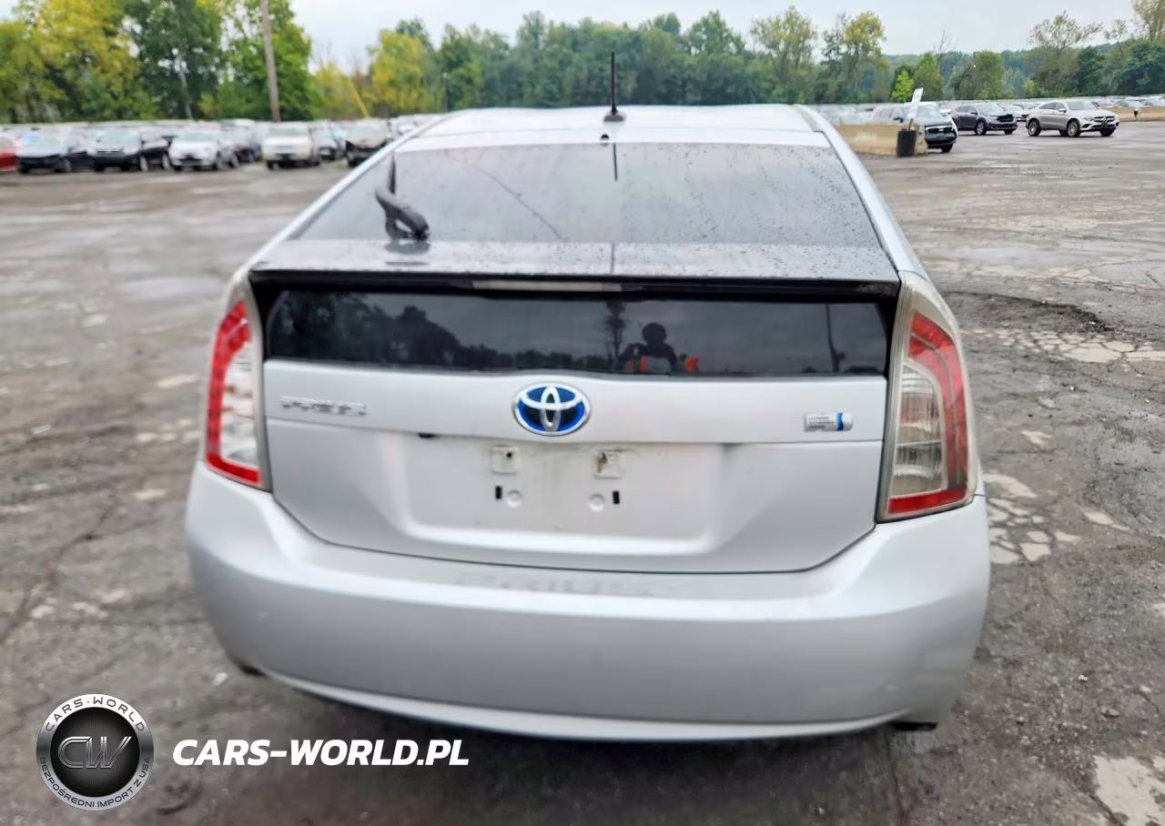 2012 Toyota Prius Three VIN:JTDKN3DU0C5443734 - 6