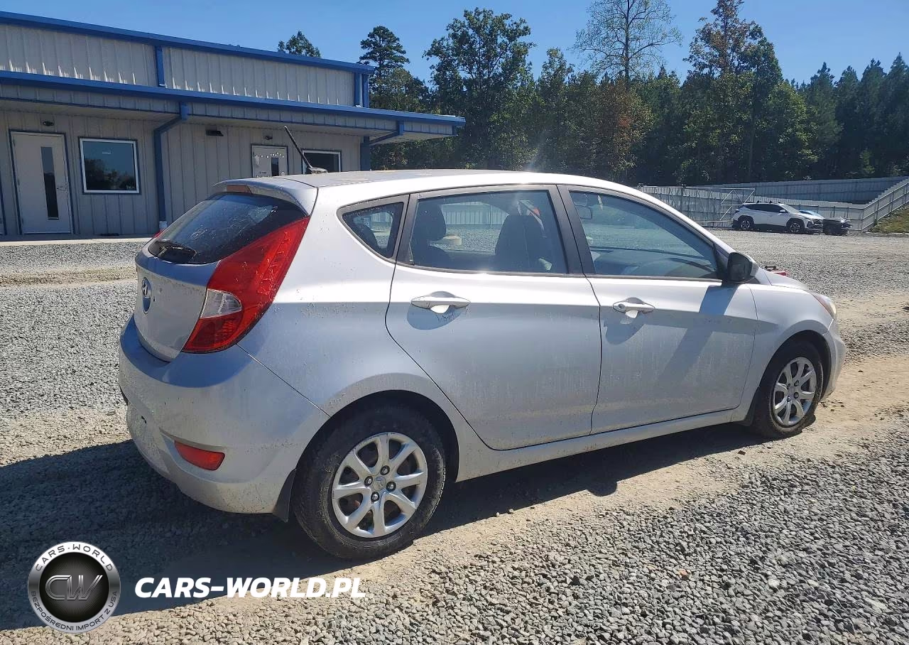 2013 Hyundai Accent Gs VIN:KMHCT5AE8DU127150 - 3
