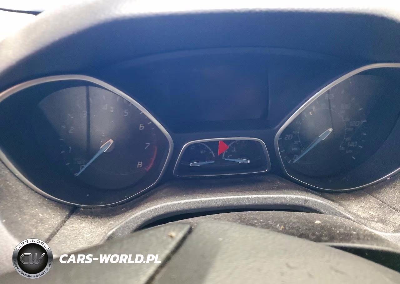 2014 Ford Focus Se VIN:1FADP3K24EL210769 - 9