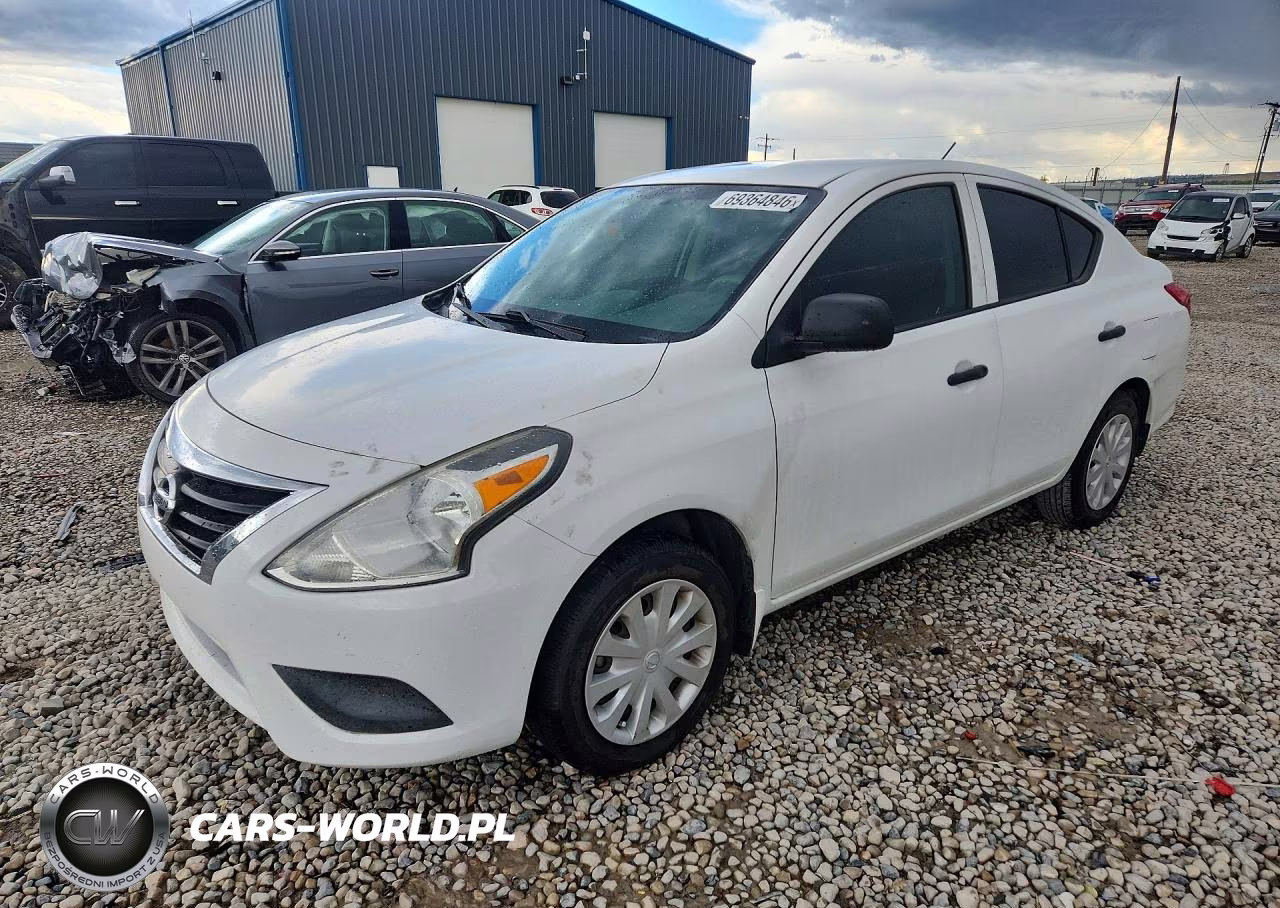 2015 Nissan Versa 1.6 S – zdjęcie 1 z 12