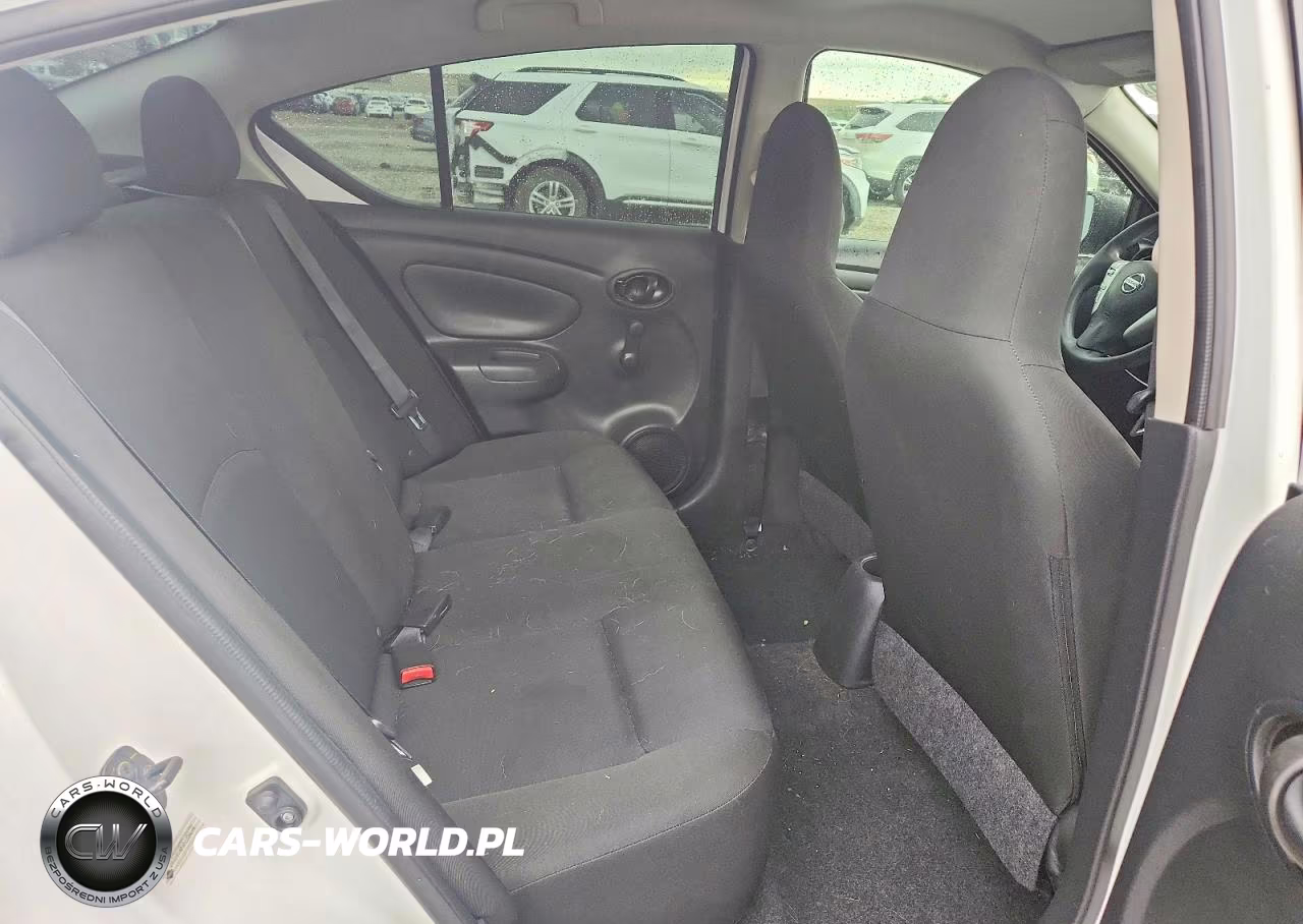 2015 Nissan Versa 1.6 S VIN:3N1CN7AP7FL954374 - 10