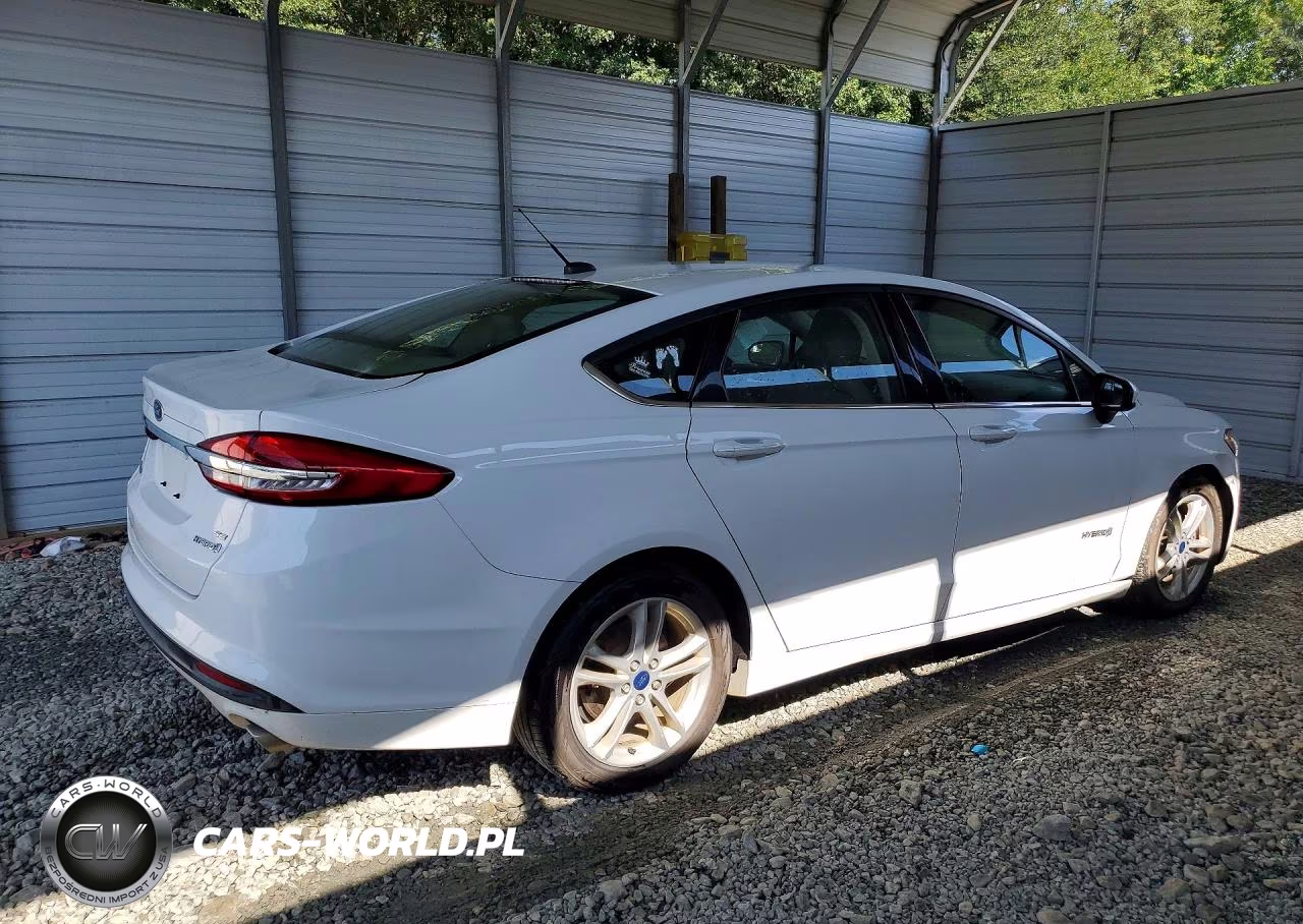 2018 Ford Fusion Se Hybrid VIN:3FA6P0LU4JR173211 - 3