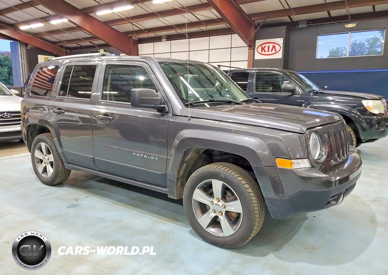 2017 Jeep Patriot Latitude VIN:1C4NJRFBXHD155031 - 4