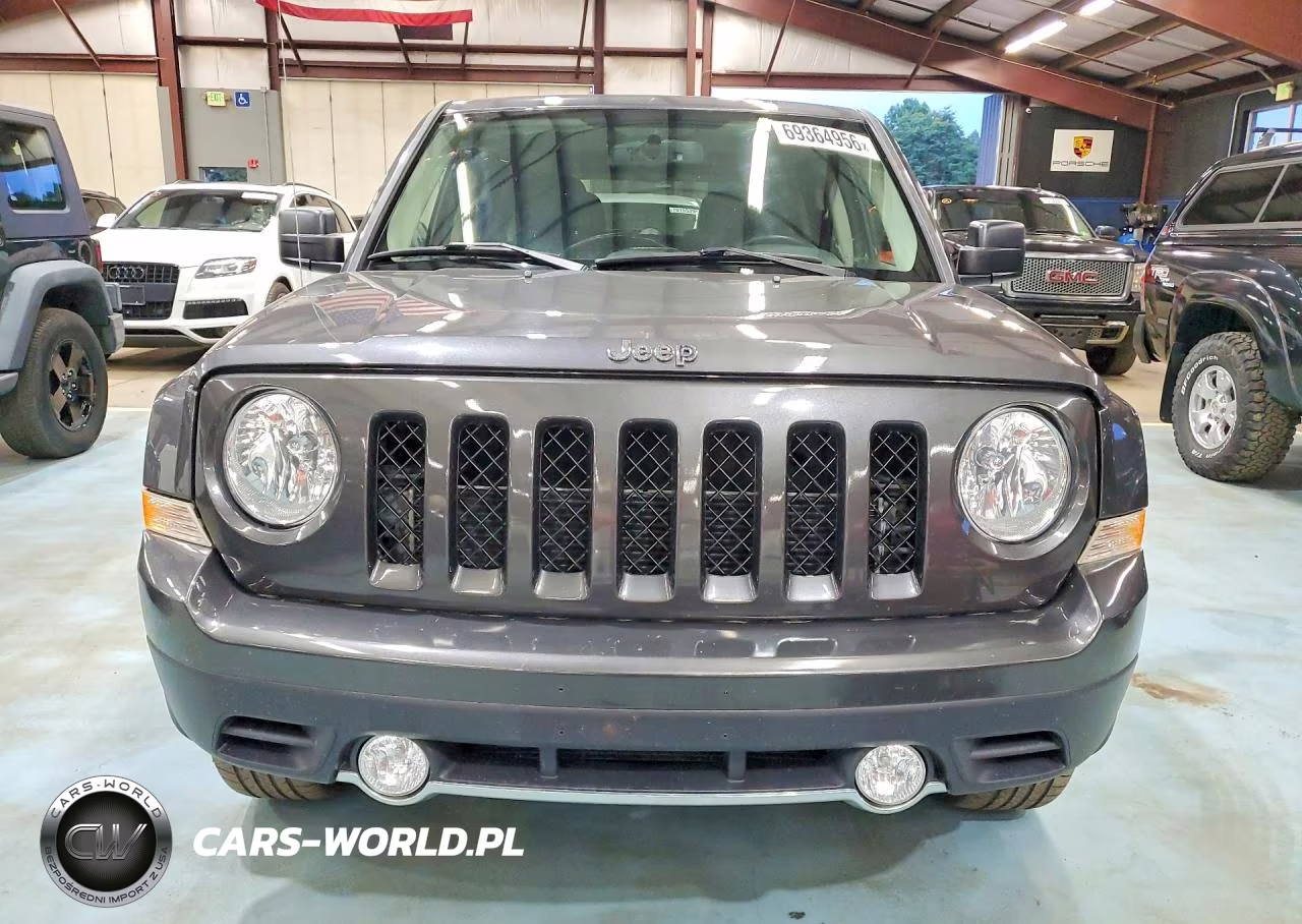 2017 Jeep Patriot Latitude VIN:1C4NJRFBXHD155031 - 5