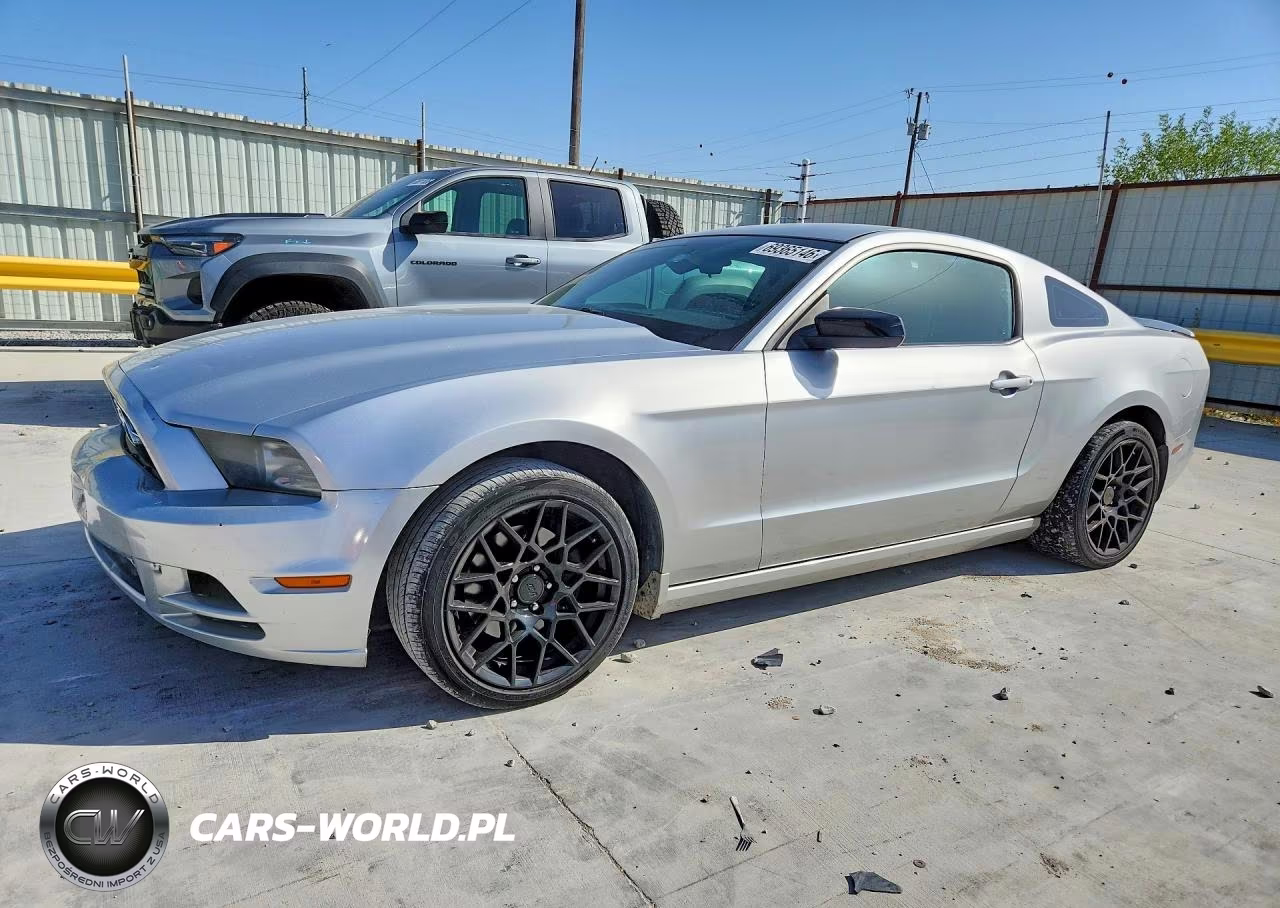 2014 Ford Mustang VIN:1ZVBP8AM9E5271649 - 1