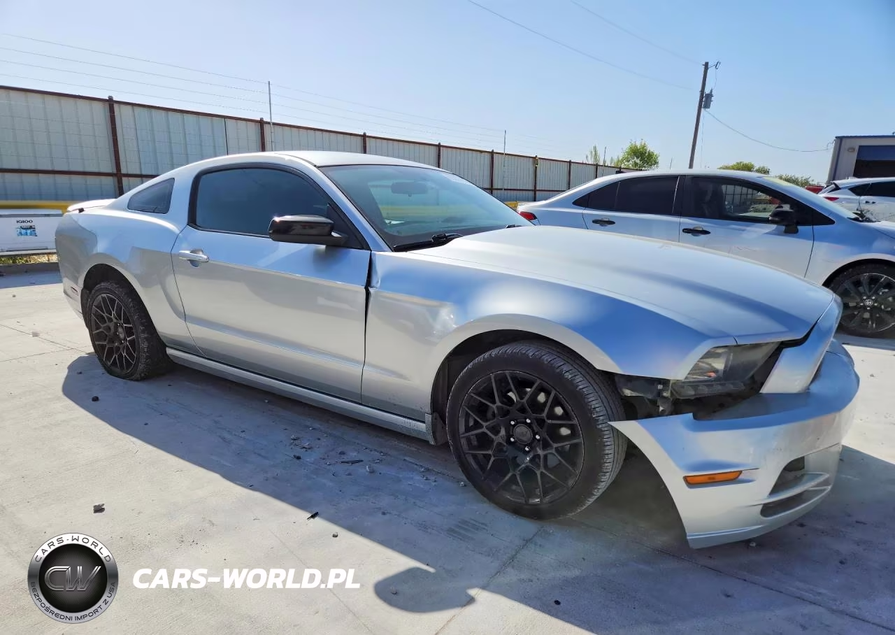2014 Ford Mustang VIN:1ZVBP8AM9E5271649 - 4